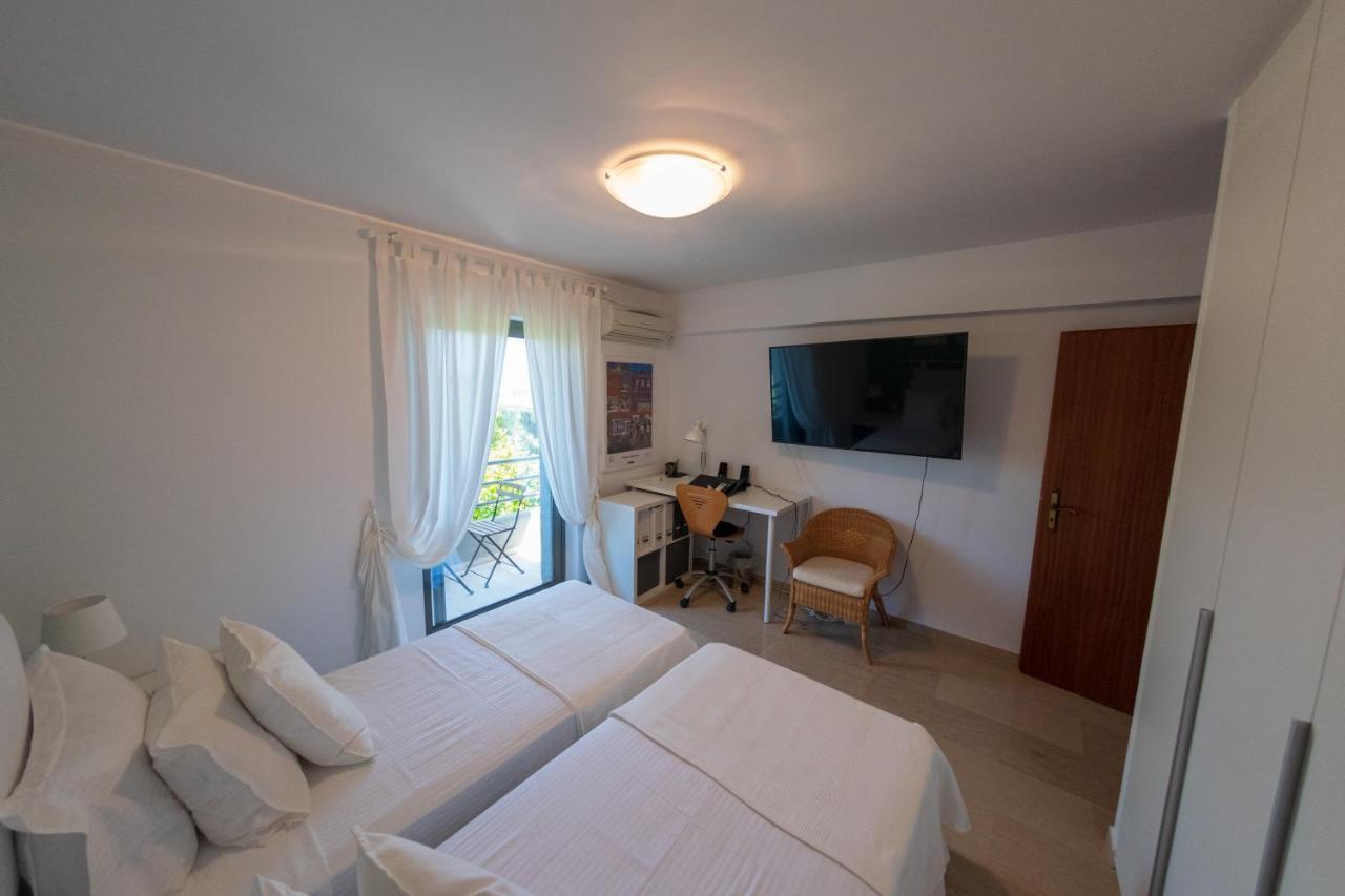 Villa Waves - Agios Nikolaos Anavyssos Exterior foto